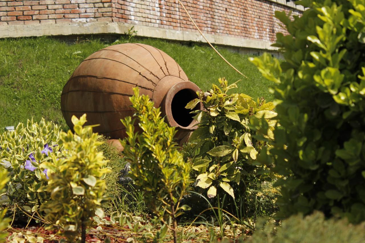 Babaneuris Marani Otel Dış mekan fotoğraf